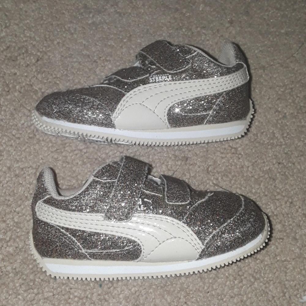 Size 4c Puma Sneakers